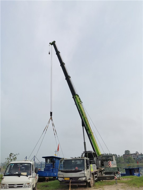 南部县桥梁建设吊装案例